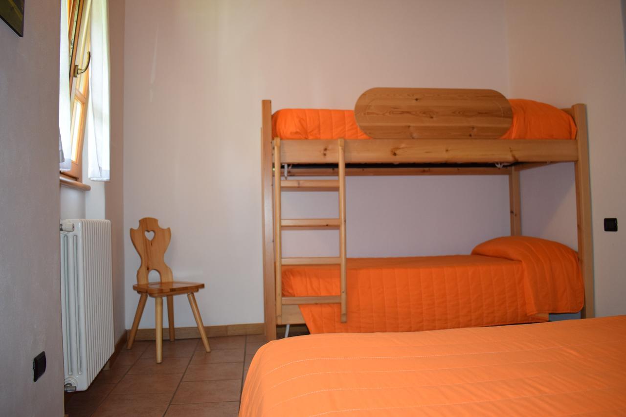 Italo-Svizzero Hotel Киавена Екстериор снимка