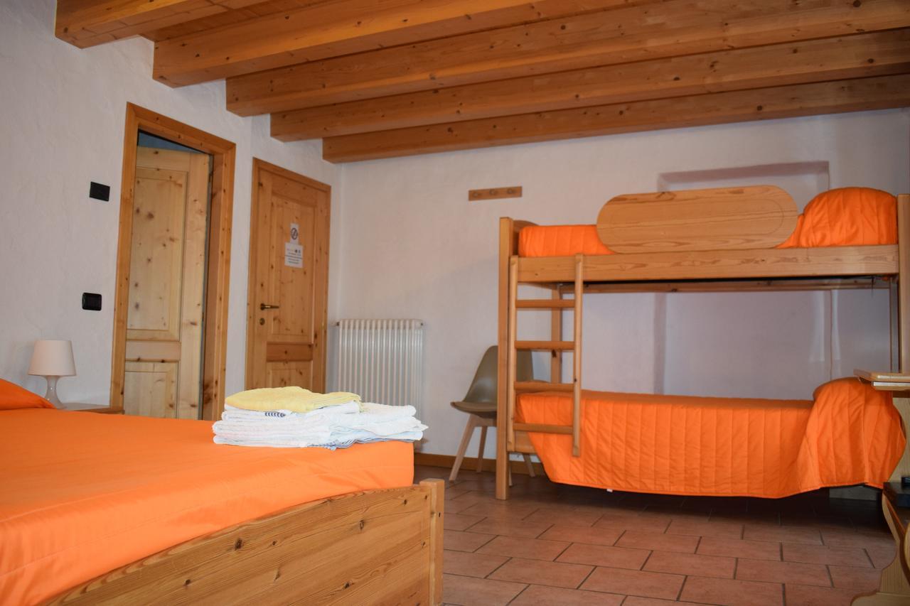 Italo-Svizzero Hotel Киавена Екстериор снимка