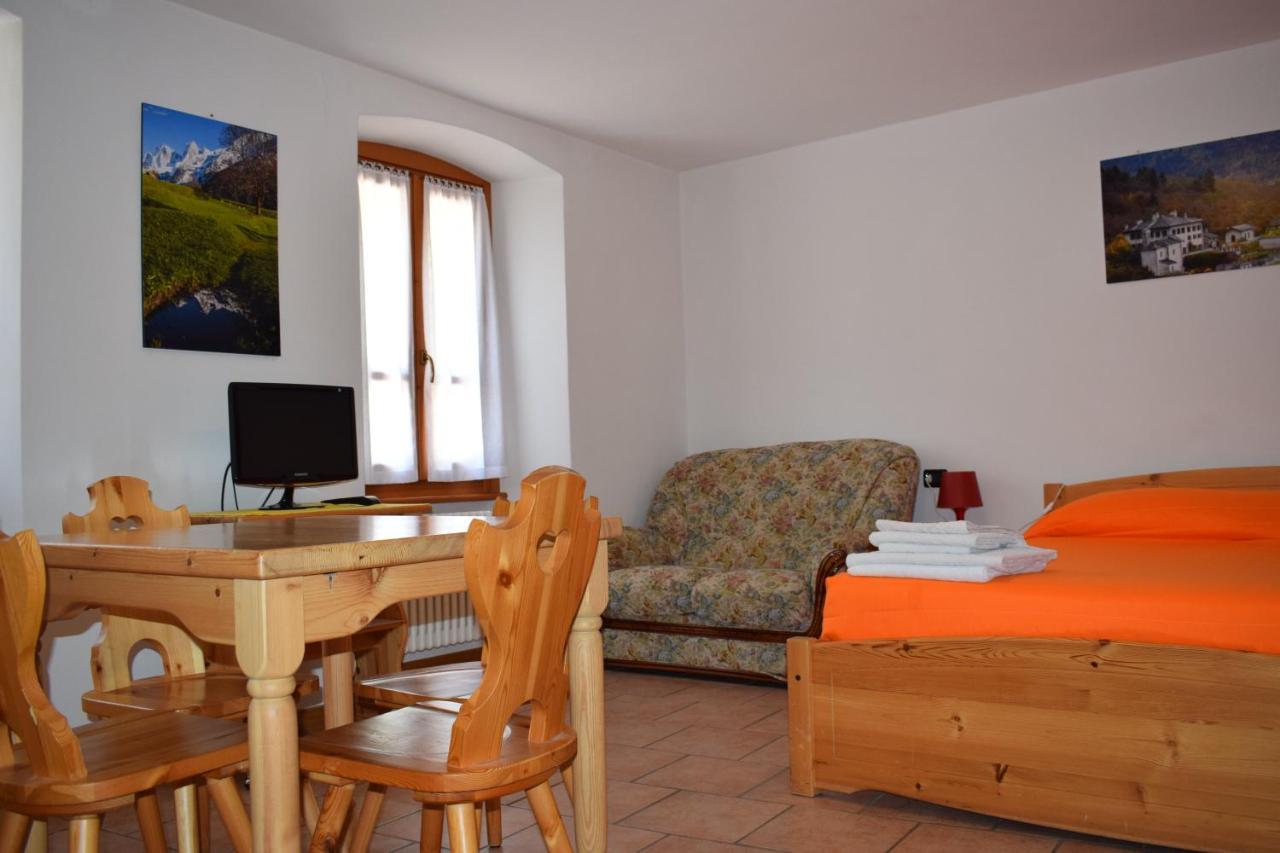 Italo-Svizzero Hotel Киавена Екстериор снимка