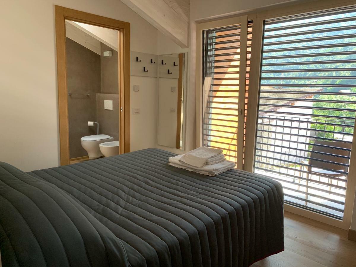 Italo-Svizzero Hotel Киавена Екстериор снимка