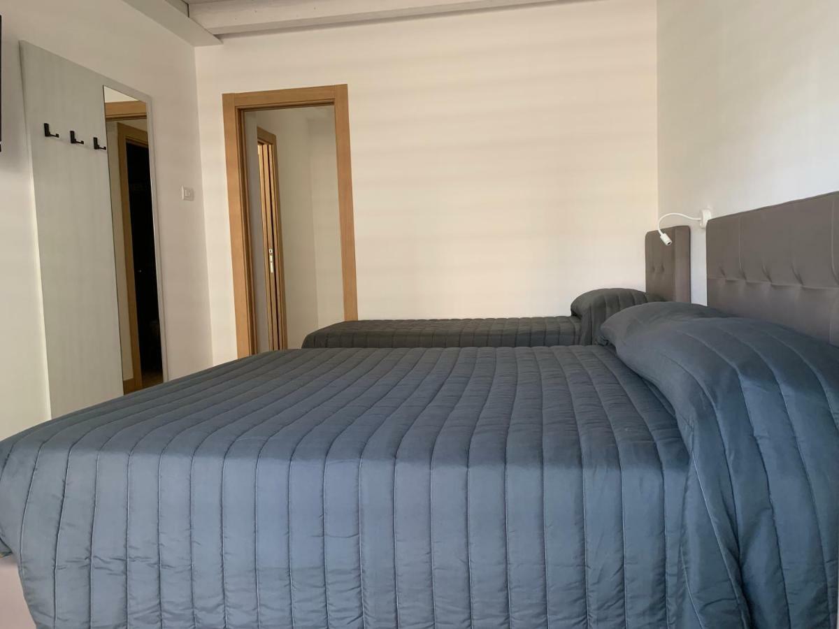 Italo-Svizzero Hotel Киавена Екстериор снимка