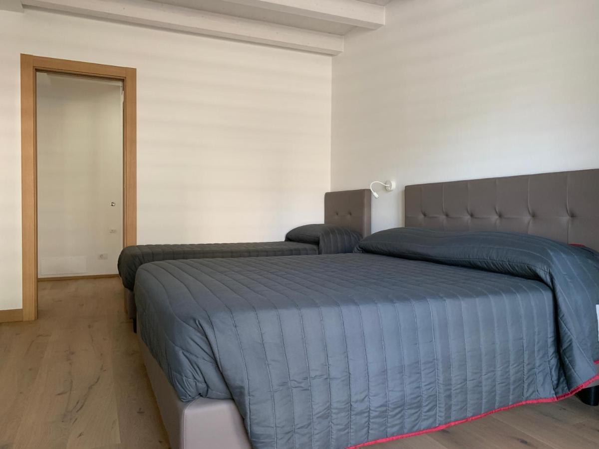 Italo-Svizzero Hotel Киавена Екстериор снимка